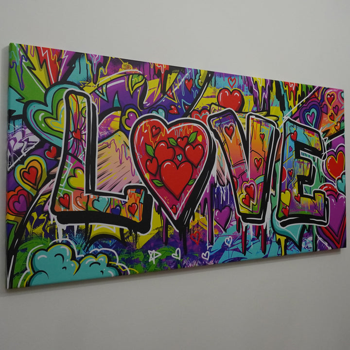 STREET WALL LOVE
