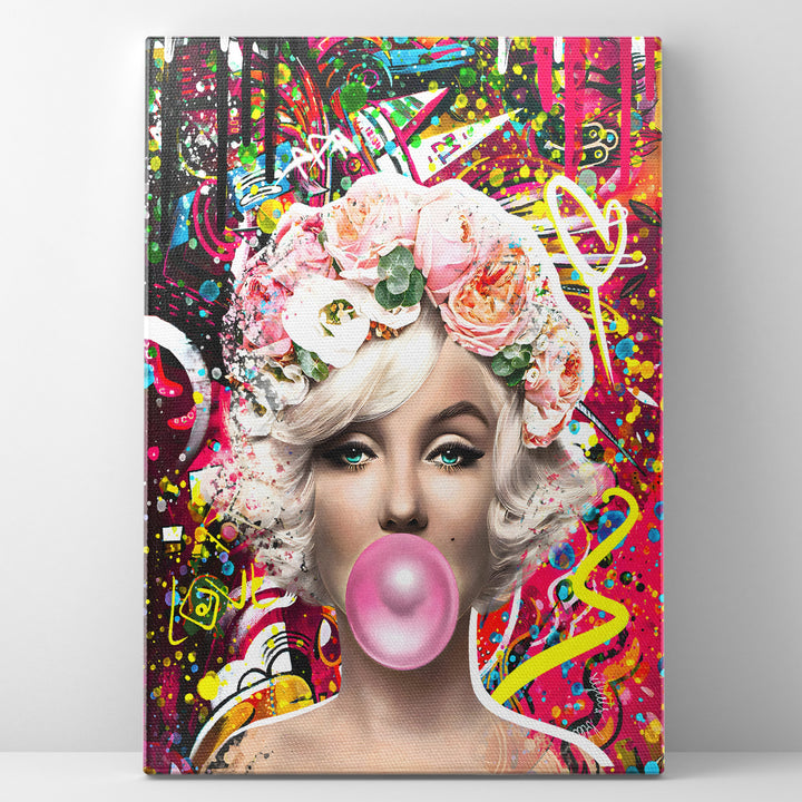 Gum Marilyn Monroe and Audrey Hepburn